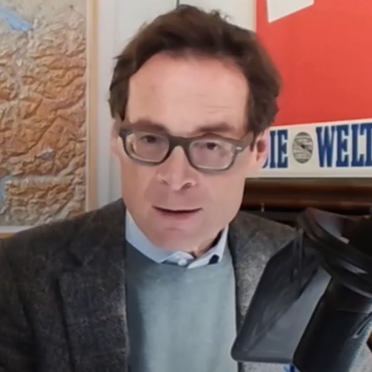 cover art for Selenskyj: Steht der Helikopter mit den Geldkoffern schon bereit? – Weltwoche Daily CH