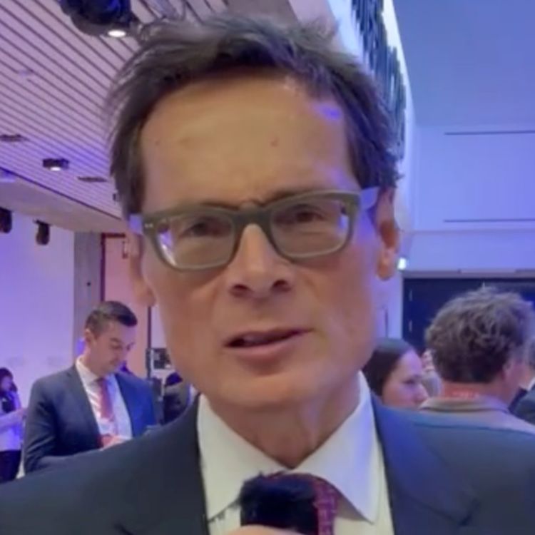 cover art for «Zusammen unbesiegbar»: Bitterer Selenskyj ruft Europa zu mehr Krieg gegen Russland auf