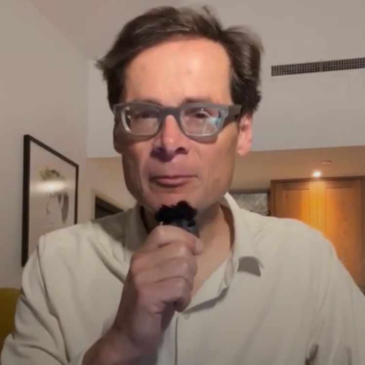 cover art for Gefangen in Brüssel: Besuch bei Jacques Baud – Weltwoche Daily CH