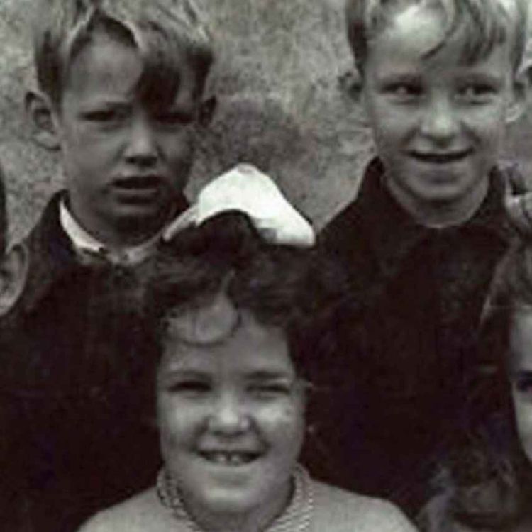 cover art for Seamus Heaney’s Ribbons, read by Freya McClements