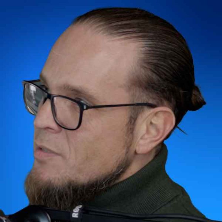 cover art for Deze kleine upgrade kan duizenden euro's besparen op je devices | 52 Topics S3 - #28