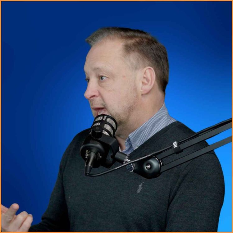 cover art for CRM vs ERP: wat is het verschil en waar begin je? | 52 Topics S3 - #40