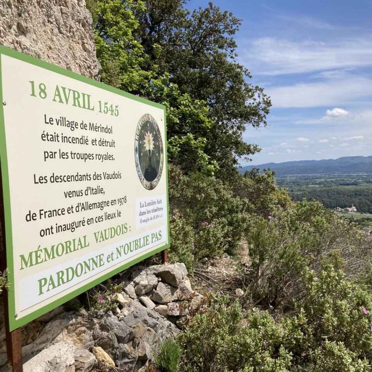 cover art for Les Vaudois du Luberon