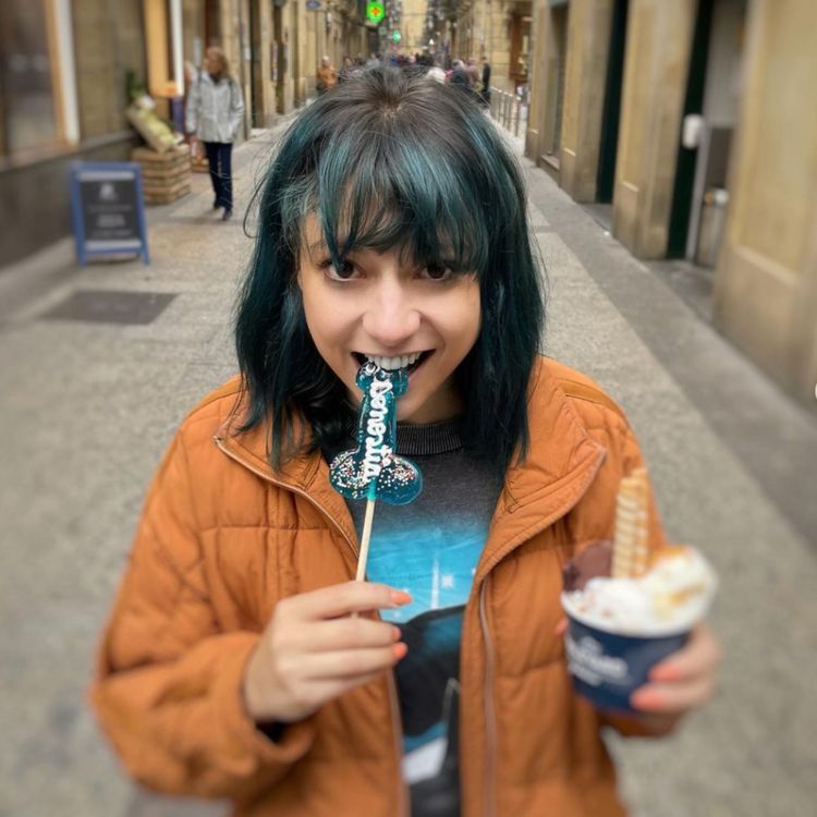 cover art for Food Influencing w/ IBS Icon Katie Molinaro 