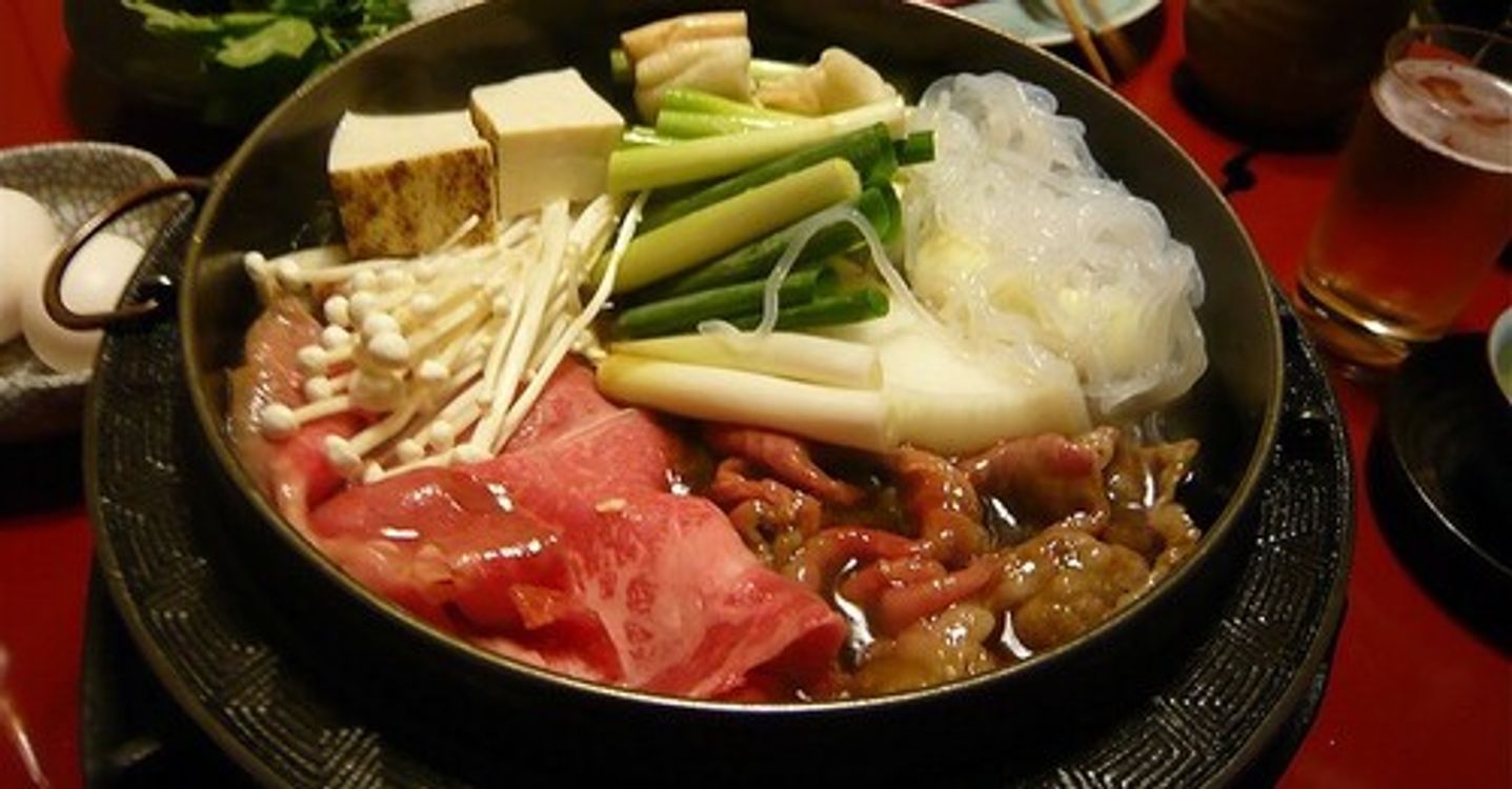 cover art for Lẩu Sukiyaki – Món lẩu ngon tuyệt của người Nhật