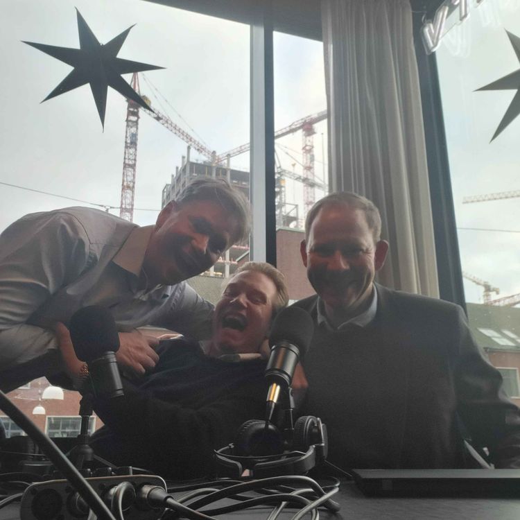 cover art for Episode 77 - Make your own chat-GPT with OpenAI Assistant API