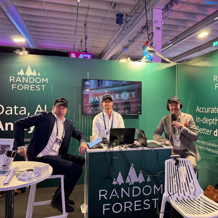 cover art for Avsnitt 155 - Data Innovation Summit 2025