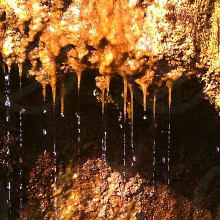 cover art for It´s Raining again , but in a cave 