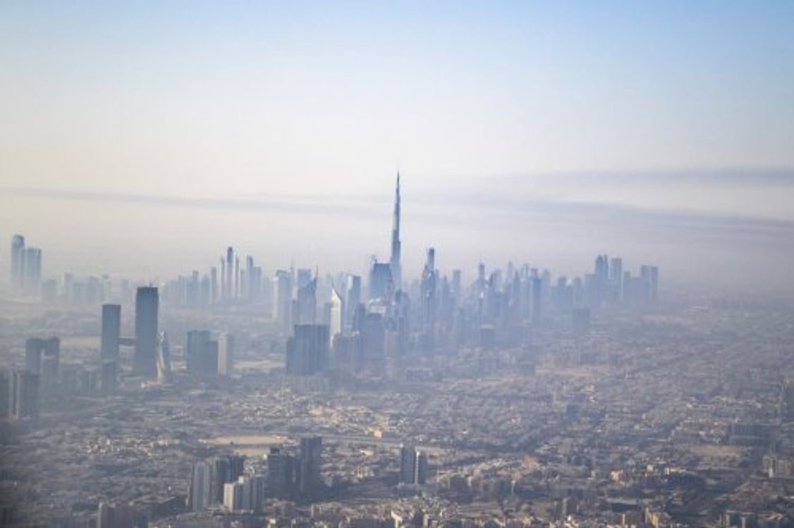 cover art for Abu Dhabi pagará 1.800 millones de dólares a Malasia para resolver un litigio.