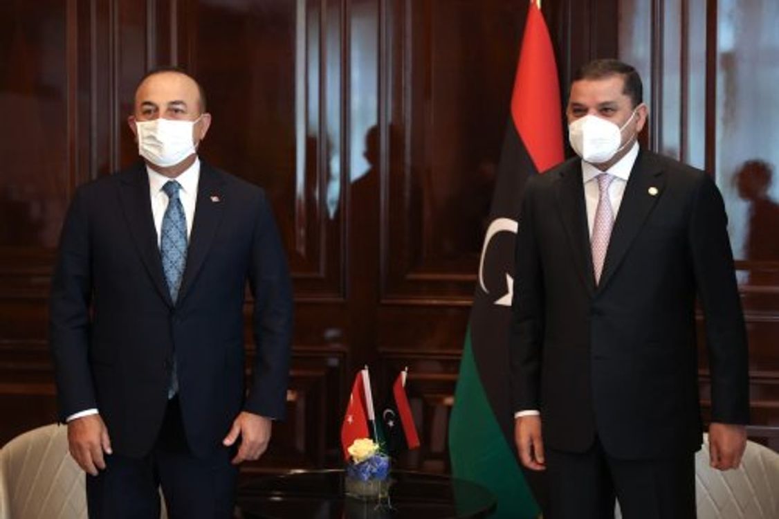 cover art for Turquía dice que Trípoli respalda el acuerdo energético pese a la suspensión del Tribunal.