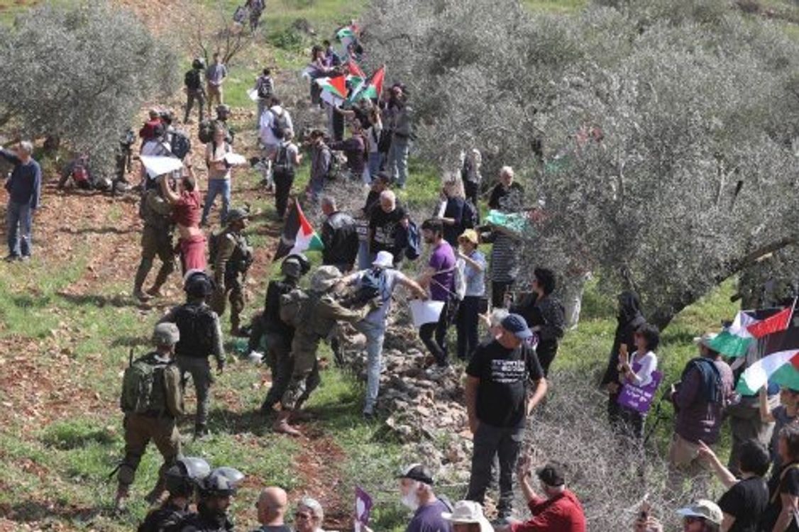 cover art for El rey de Jordania advierte a EE.UU. de que la violencia en Cisjordania provocará inestabilidad regional.