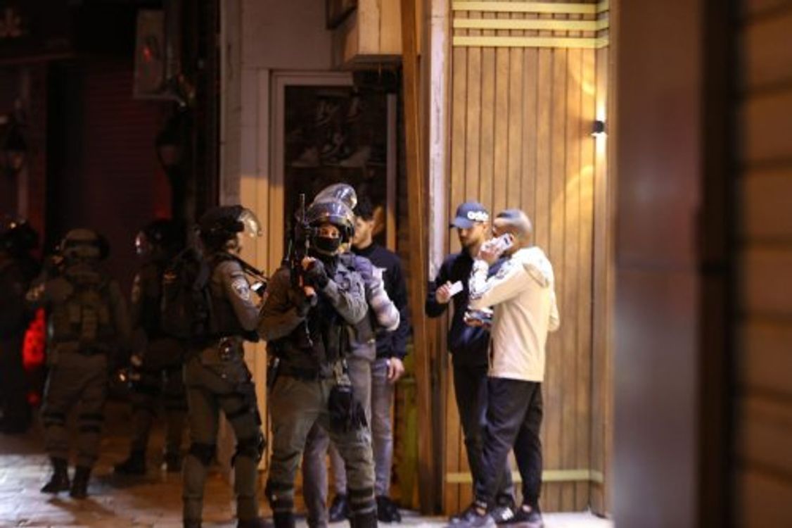 cover art for La AP condena la "ejecución" por parte de Israel de un joven palestino en Jerusalén.