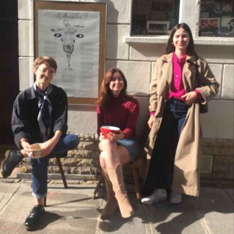 cover art for Laura, Chloé, Camille en poésie. 