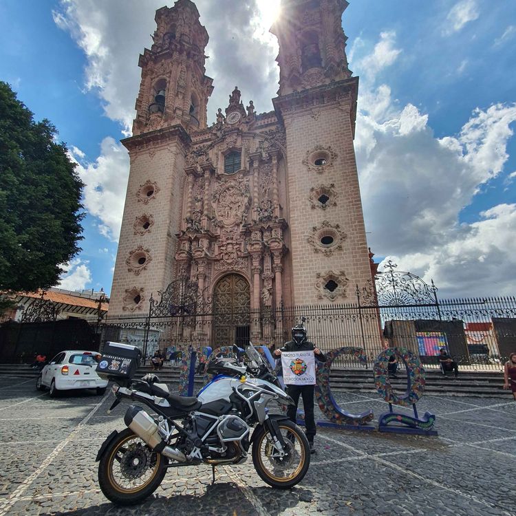 cover art for TAXCO DE ALARCON....CULTURA Y AVENTURA