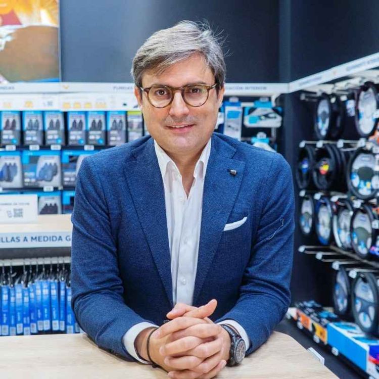 cover art for Café Virtual con Simón Valín - CEO en Norauto 