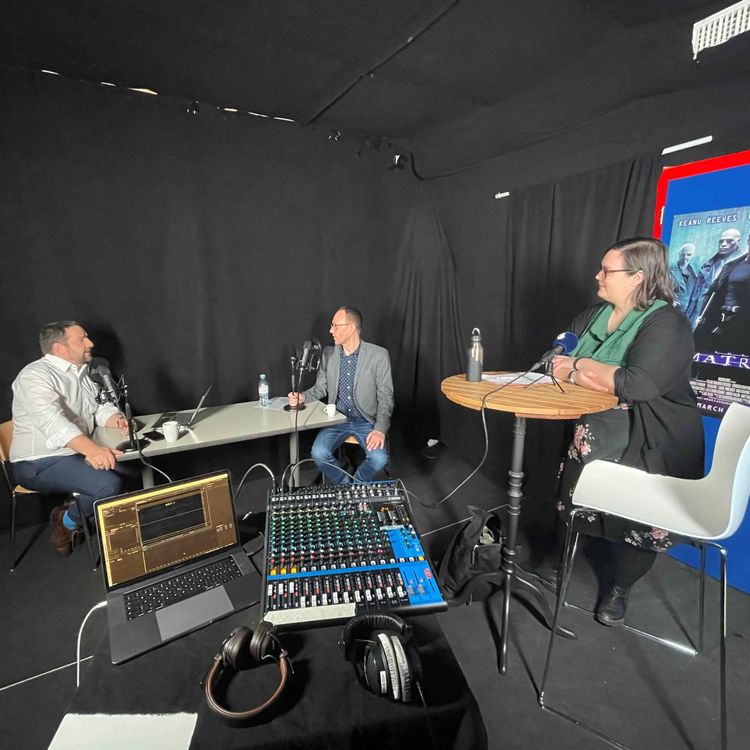 cover art for Wie JAMES laufen lernte