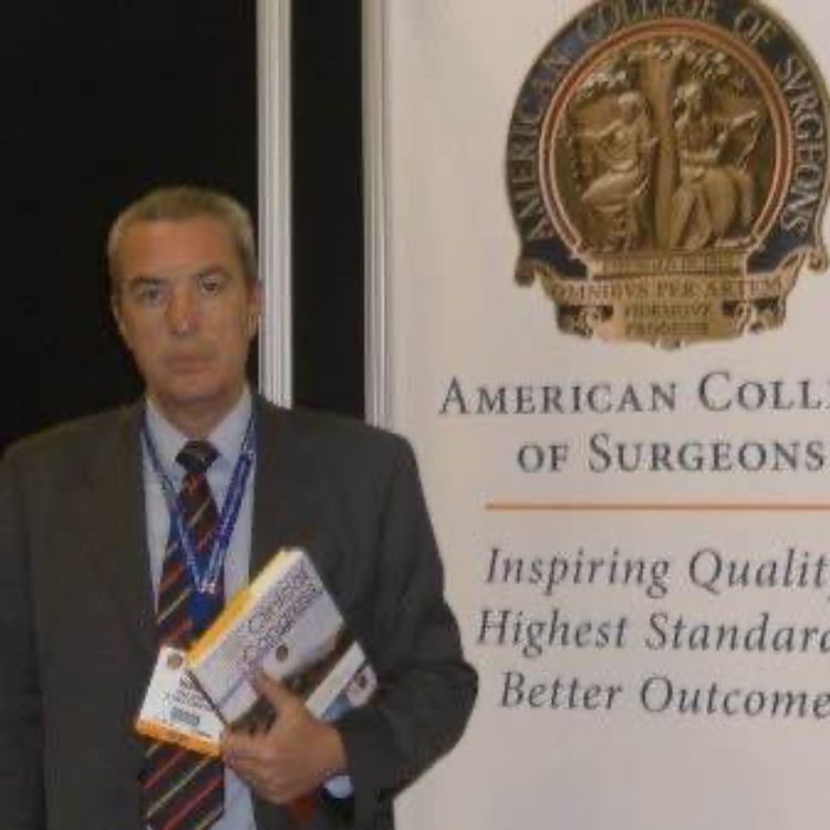 cover art for EN LA UNLP... MEDICINA GRATIS, ESPAÑOL GRATIS