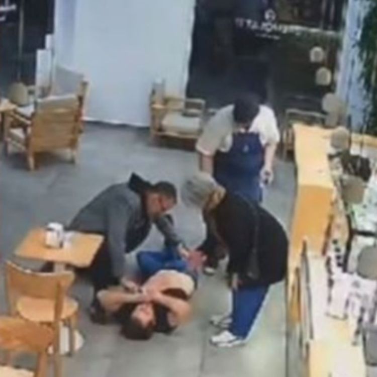 cover art for ARGENTINA: UN CUENTO MACABRO