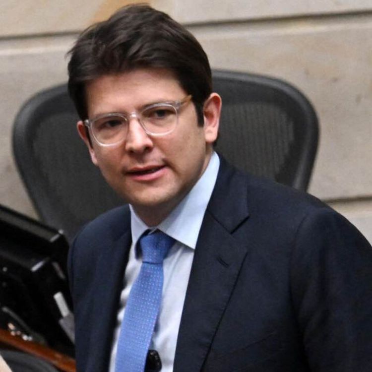 cover art for UN FUSILADO DE VERDAD: URIBE