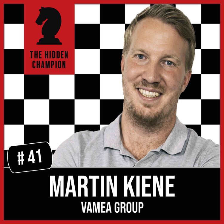 cover art for 41. The Magic Happens – hinterher! Martin Kiene: Diversifikation sichert die Unternehmen in einer ungewissen Zukunft.