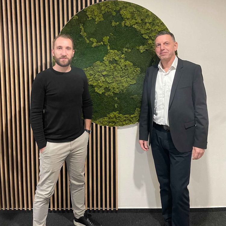 cover art for Milan Hrabovský - AI s Dell Technologies – Cesta českých firem k vlastní umělé inteligenci