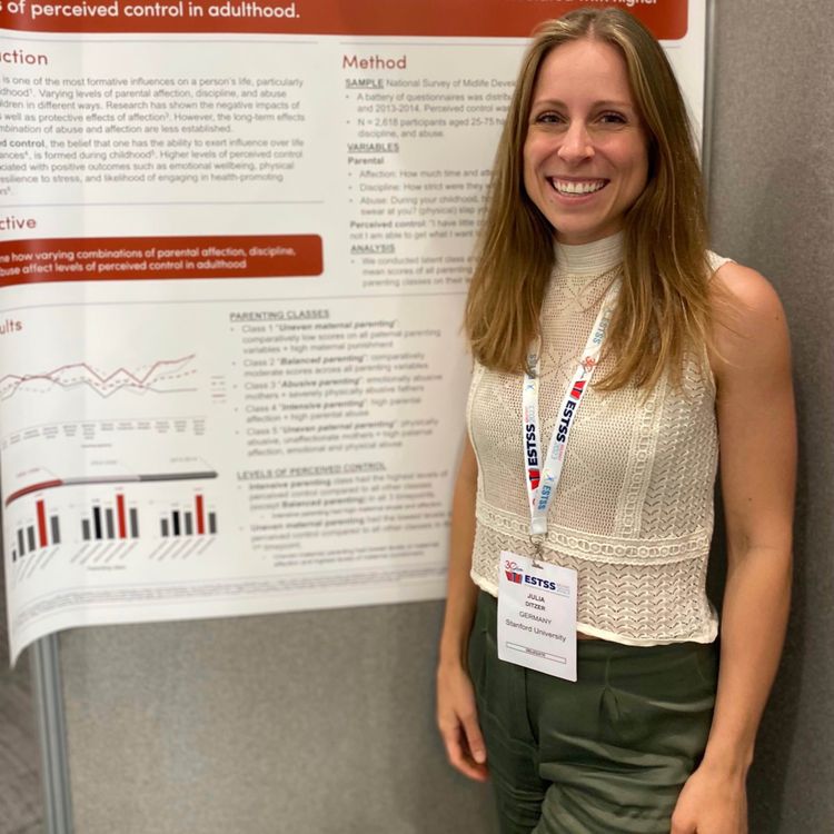 cover art for Frühkindliche Belastung und Emotionsverarbeitung mit Julia Ditzer