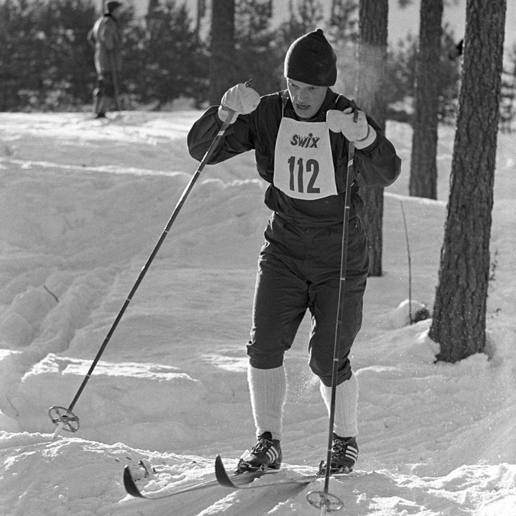 cover art for A Scot Learns to Ski