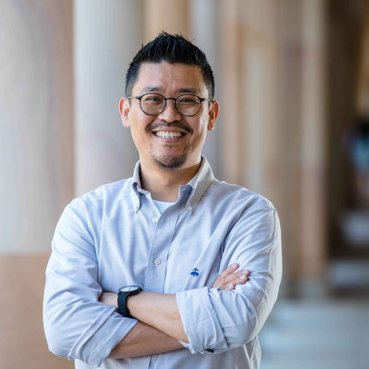 cover art for What does colour tell about tourist experiences?