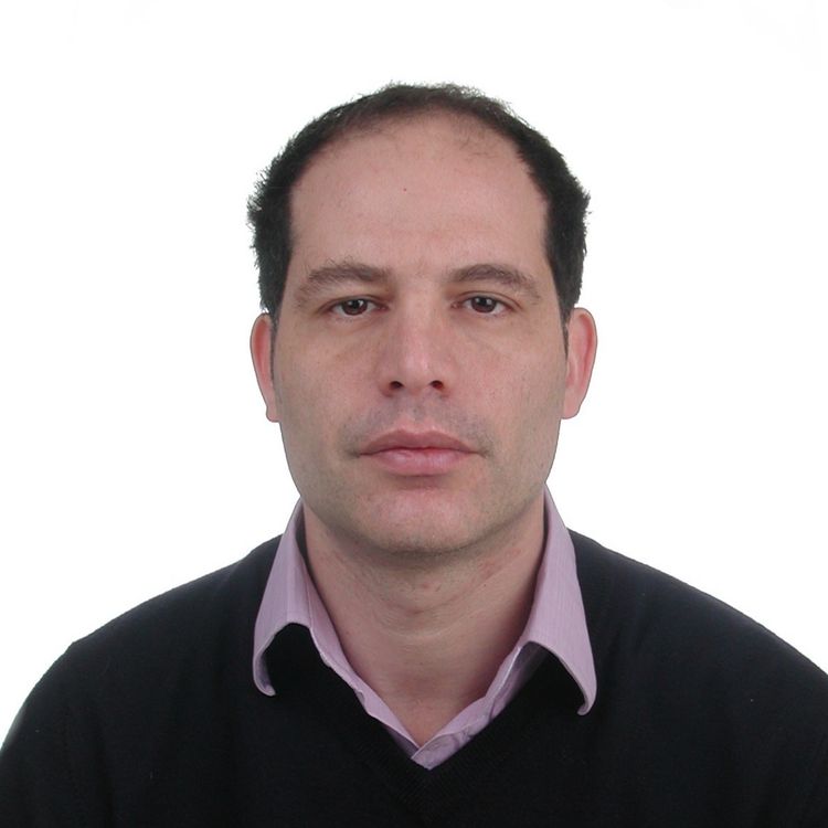 cover art for Episode 15 | Simon Kuper | Barca, PSG, Messi, and the World Cup | August 2021