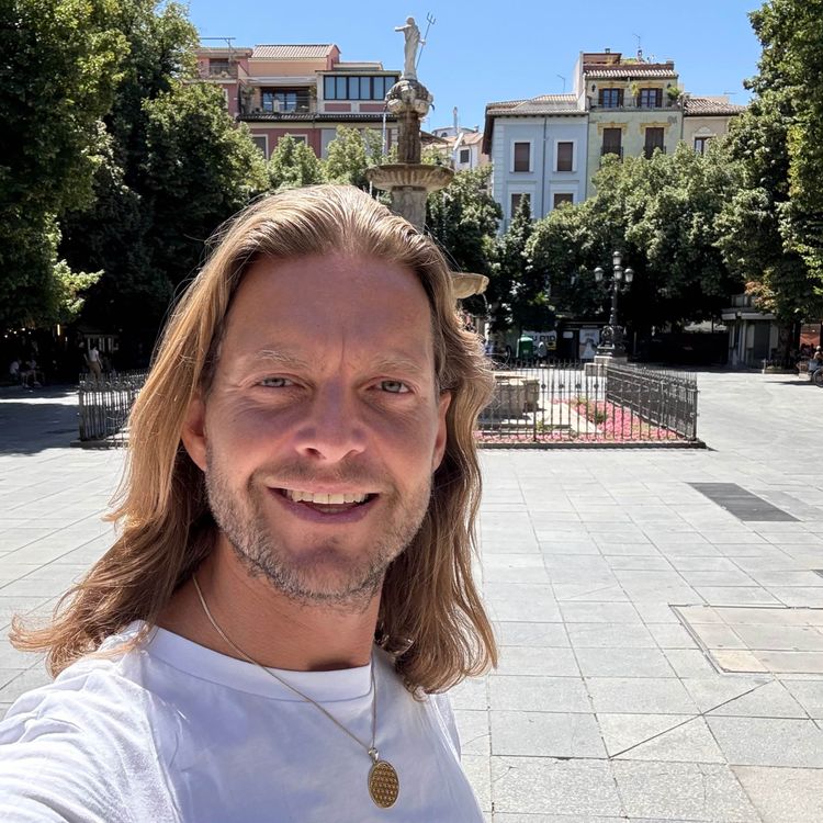 cover art for Livet mellem Spanien, Danmark og Bali