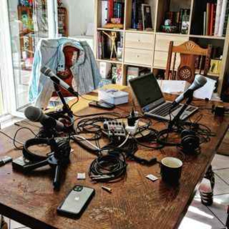 cover art for S03 E04 Sortir de la petite lucarne SOL23