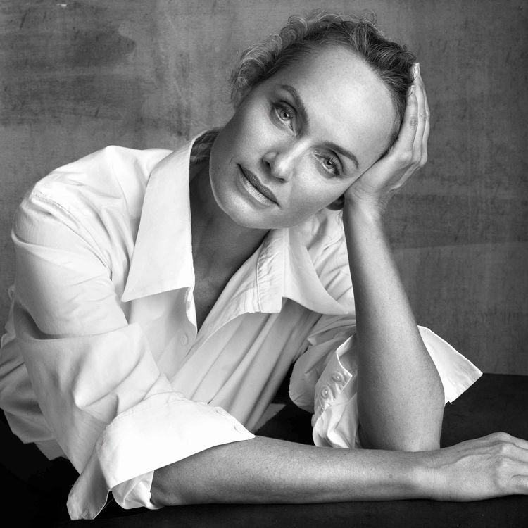 cover art for Amber Valletta: ‘Do What You Love. Serve a Higher Purpose.’