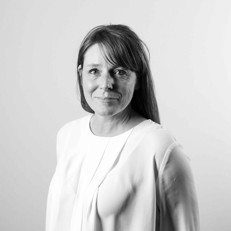 cover art for Entrevue #475 - Nathaly Riverin, Présidente-fondatrice de Rouge Canari et du Think Tank en entrepreneuriat