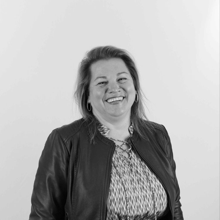 cover art for #530 - Caroline Bergeron, Aro Artiste Peintre