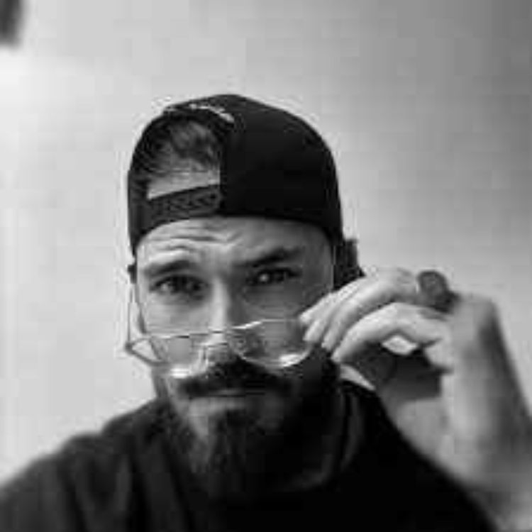 cover art for #566 - Nathan Fortin, expert LinkedIn & fondateur de Influenza