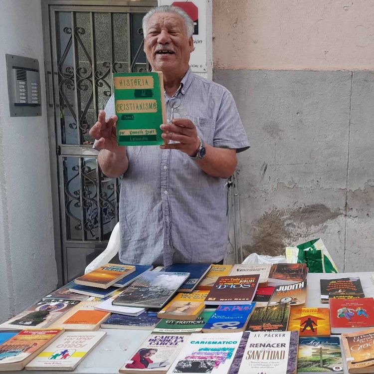 cover art for Libros evangélicos por las calles con el Tío Manuel 