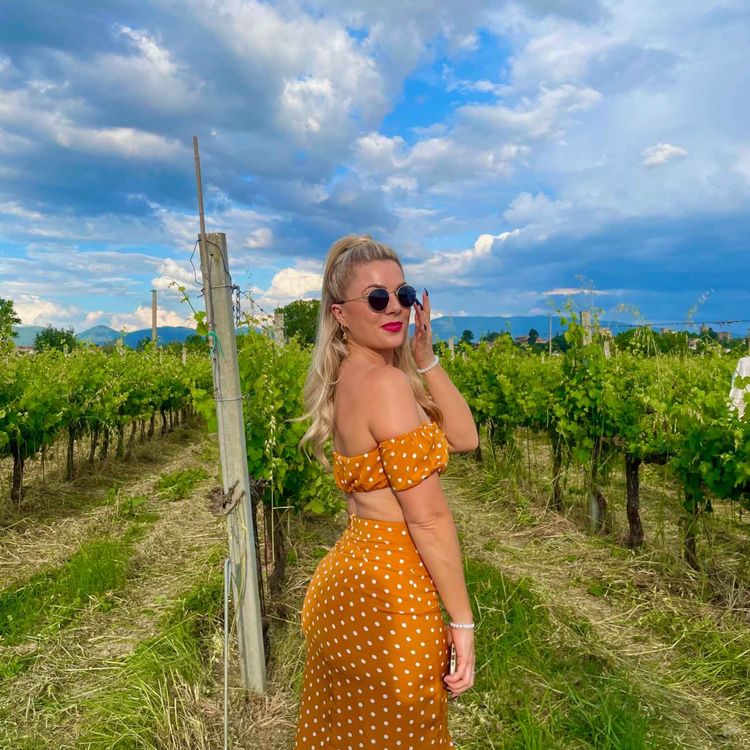 cover art for 202.  Manifesting healing and change with Àine O'Neill