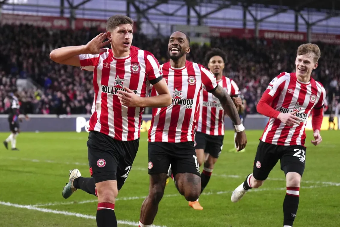 cover art for West London Derby Countdown – Fulham v Brentford Preview Podcast