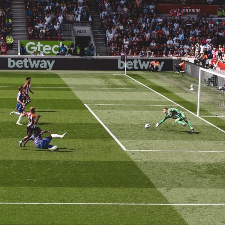 cover art for Brentford 2 Fulham 3 - post-match podcast from the stsnds