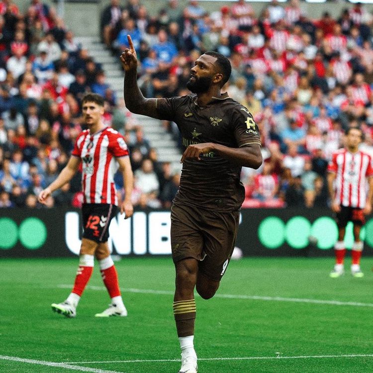 cover art for Sunderland 2 Brentford 1 – Raw Fan Reaction from the Stands