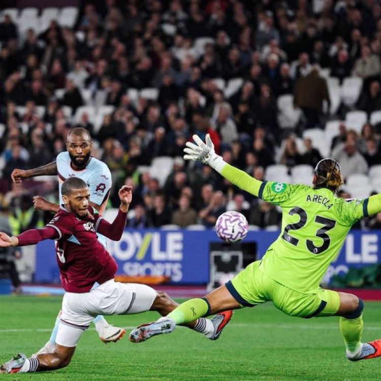 cover art for đď¸ Post-Match Podcast: West Ham 0â2 Brentford | Jensen Screamer Seals It for the Bees