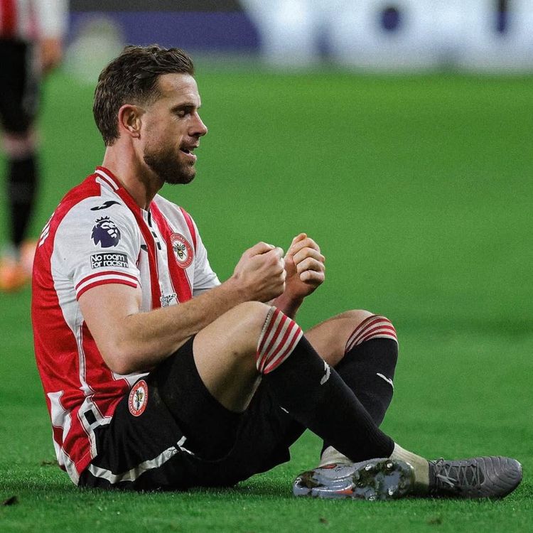 cover art for Brentford 1 Leeds 1 | Post-Match Podcast From the Pub