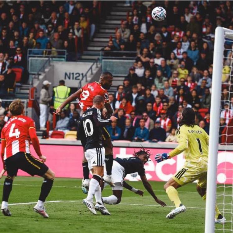 cover art for Red Cards, Stung Bees & A Late Liverpool Sting | Brentford 1 Liverpool 2 - Post-Match Podcast From The Stands