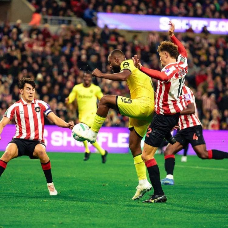 cover art for  Sunderland 3 Brentford 2 - Post-Match Podcast From The Stands