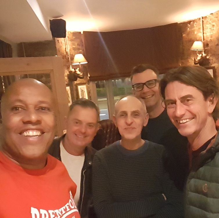 cover art for 582: Beesotted Reloaded: November 2019 – Frank Talking Part 1 - Brentford Head Coach Thomas Frank Joins Beesotted Down The Pub Talking Football