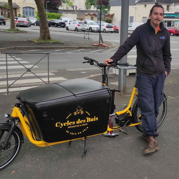 cover art for ON EN PARLE ENSEMBLE : Rencontre avec "Cycles des buis", réparateur itinérant de vélos