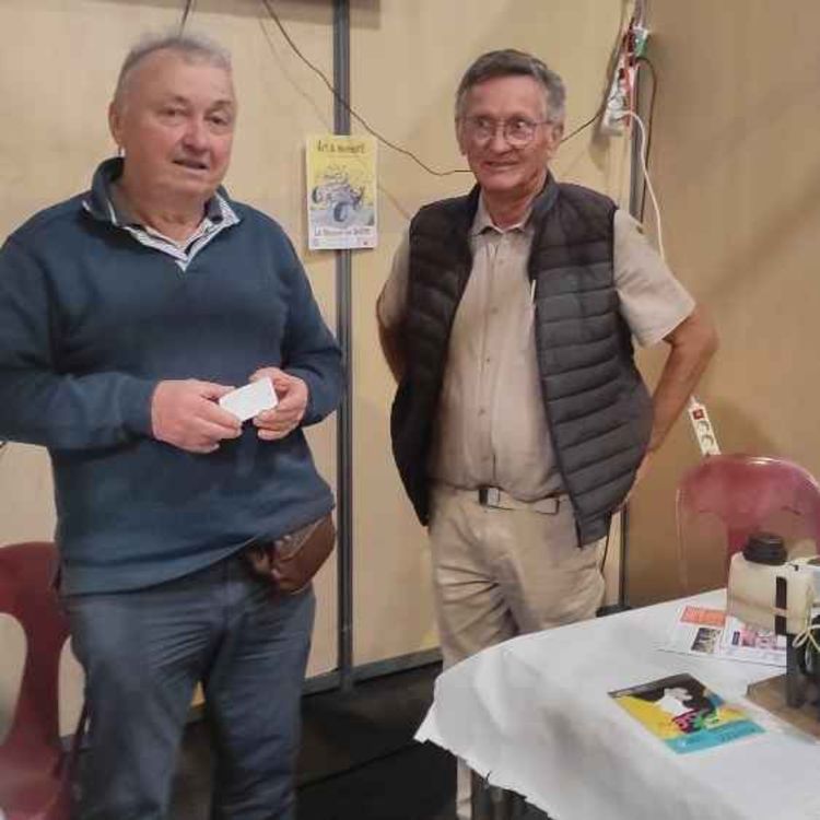 cover art for LE MICRO EN MAIN : Le Musée du Moteur : la mémoire vivante de la mécanique à Saumur