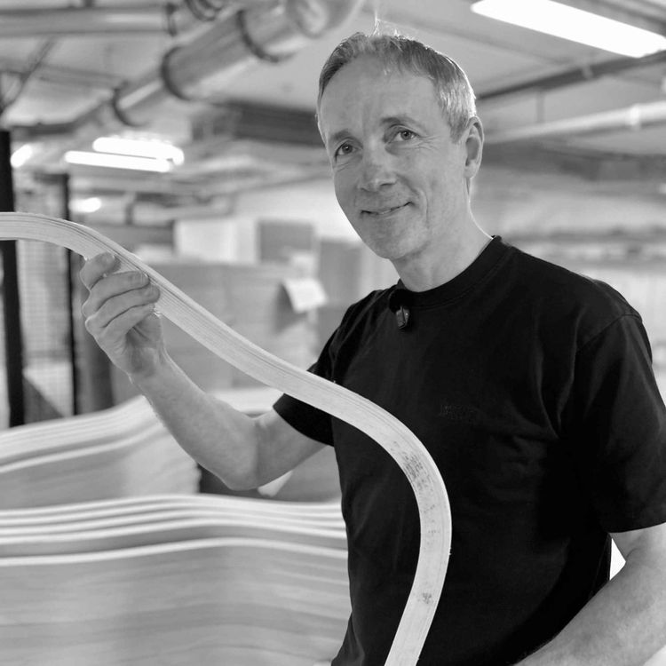 cover art for Swedese söker säljare contract