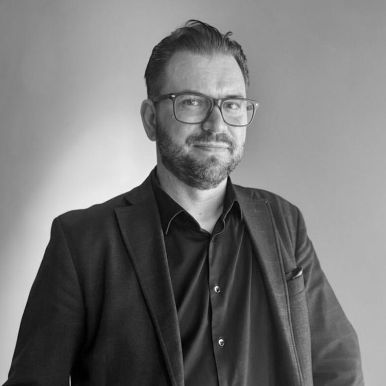 cover art for SOS International söker Team Manager