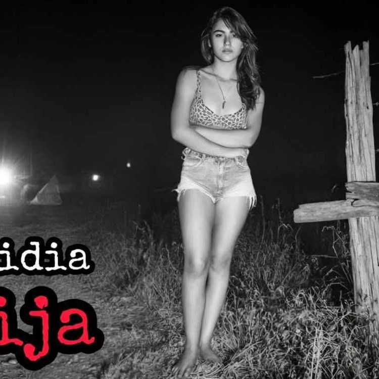 cover art for LA ENVIDIA DE MI HIJA ACABÓ CON MI FAMILIA  (RELATO DE HORROR)